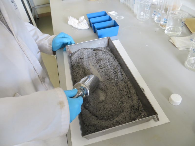 16 01 18 toma muestras ceniza 2