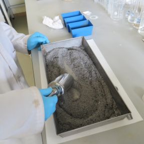 Toma de muestras de ceniza enero 2016 #2 / Ash sampling January 2016 #2