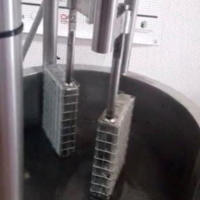 Ensayo adsorción piloto / Pilot adsorption trial.jpg