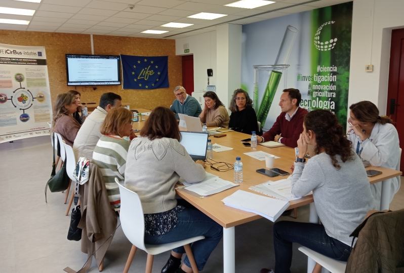 23 11 27 Reunión en CTAEX 1